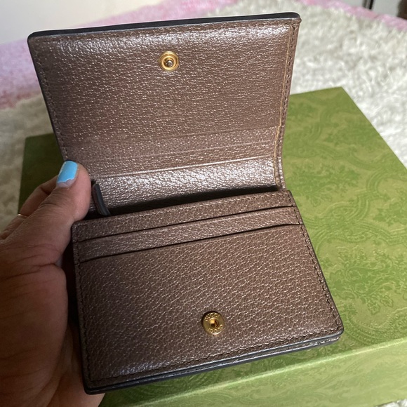 Gucci Beige and Brown Wallet with Red and Green Stripe - Picture 6 of 8